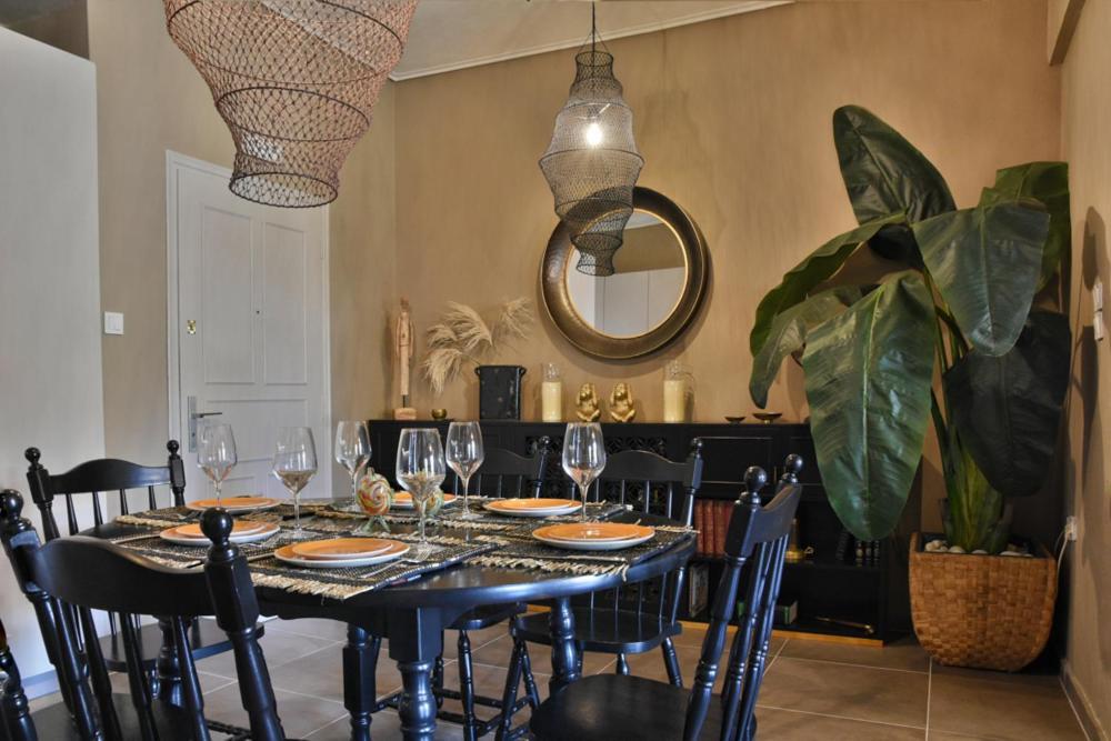 Pepromeno Luxury Apartment In The City Center Kalamáta Kültér fotó